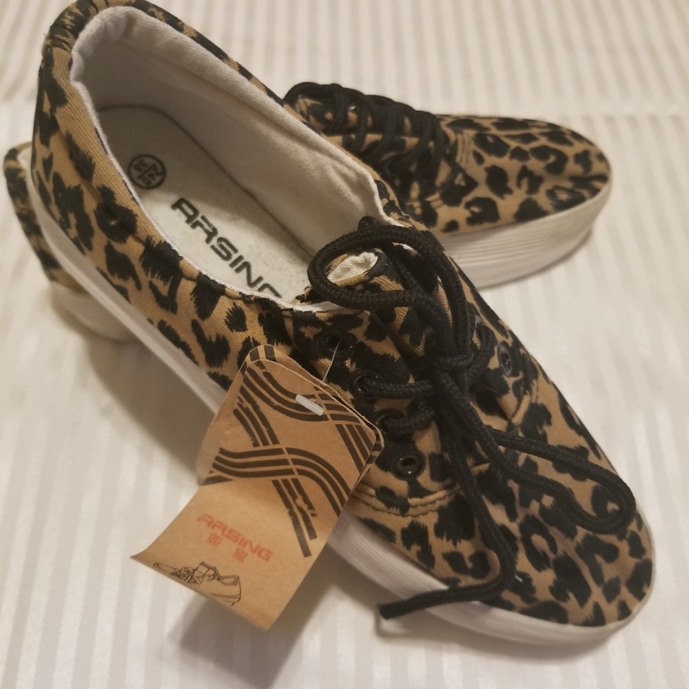 Arsing Leopard Print Canvas Shoes, NWT